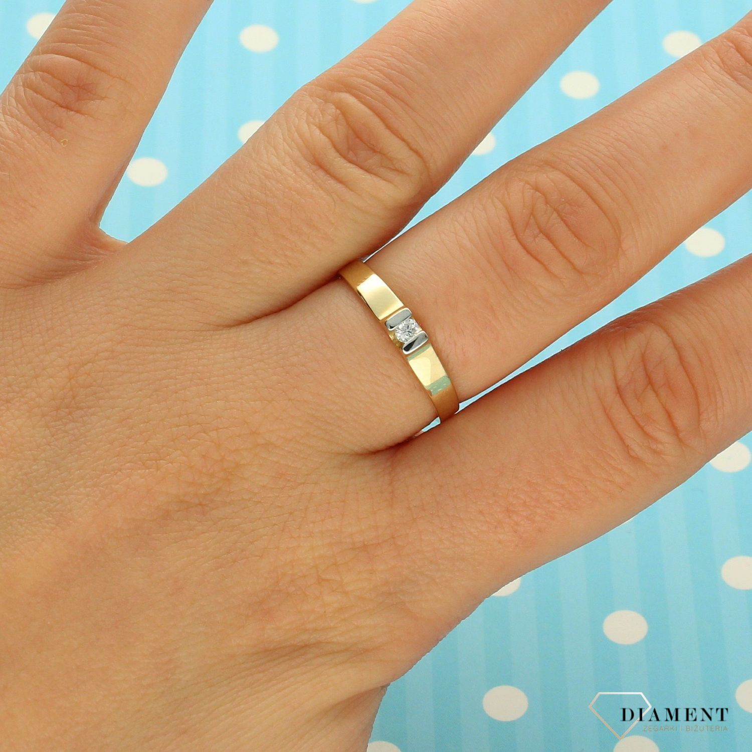 Złoty pierścionek 585 cyrkonia i białe złoto PI 2612 585 (2).jpg